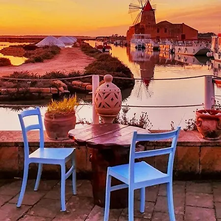 Sunrise Stagnone - Sicily Sea Bed and Breakfast