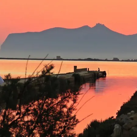 Sunrise Stagnone - Seafront Kitesurf