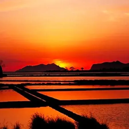 Sunrise Stagnone - Seafront Kitesurf * Marsala